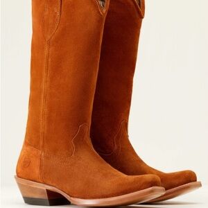 NWT Ariat Suede Memphis Western Cowboy Boot